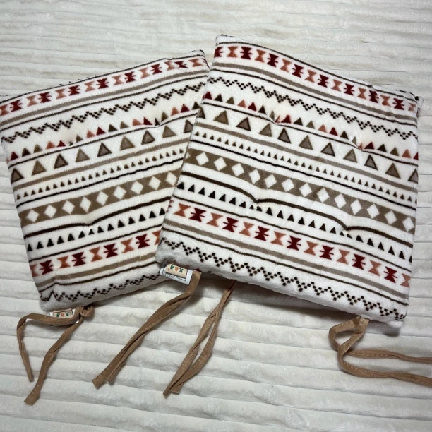 《辉岳》约40x40 卡其几何加厚坐垫 发一对