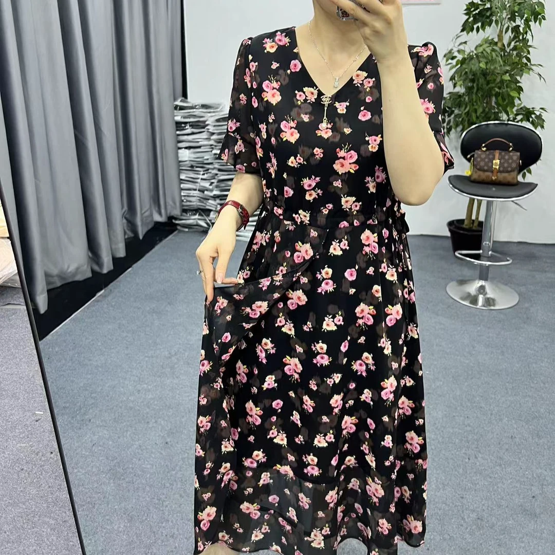 【丽丽家】夏季时尚收腰显瘦V领小花减龄连衣裙52