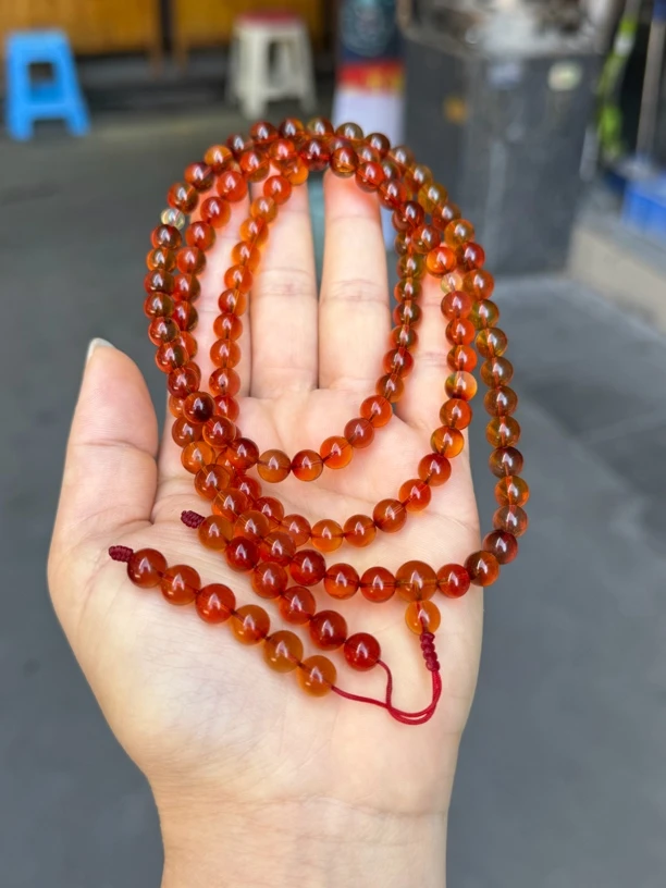 缅甸天然樱桃红血珀