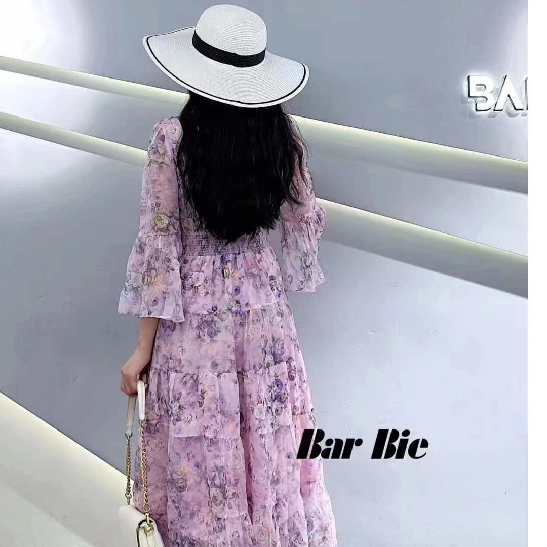 2023年夏连衣裙碎花显瘦时尚