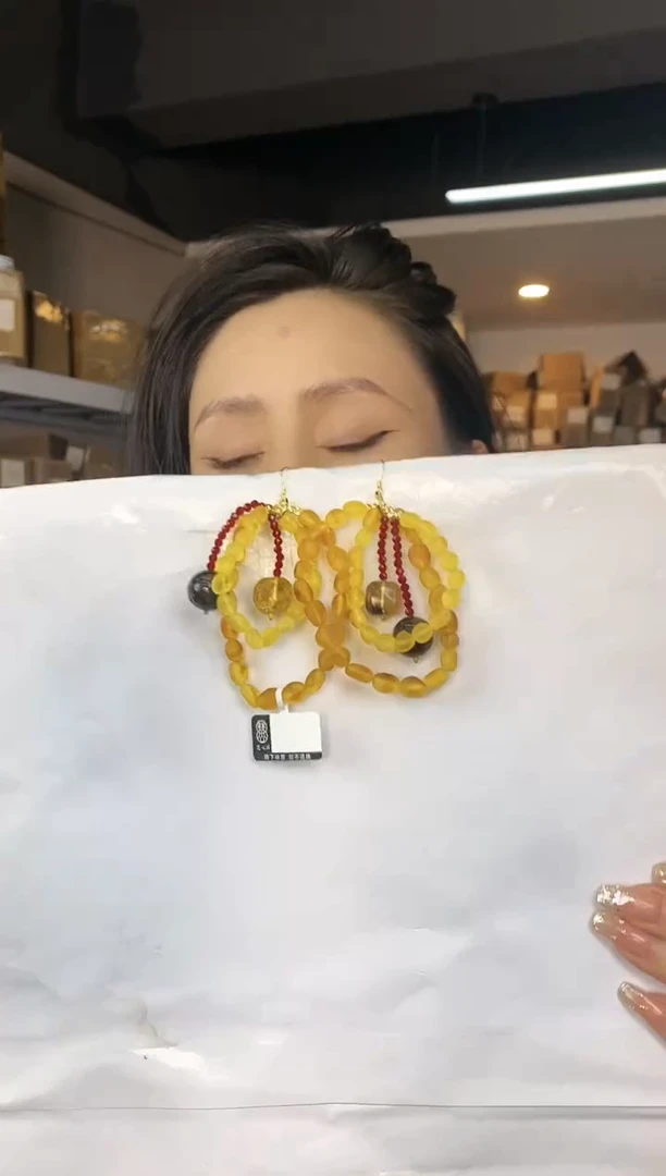 【闪购商品】琥珀耳饰银S925镶嵌银钩多样性发一
