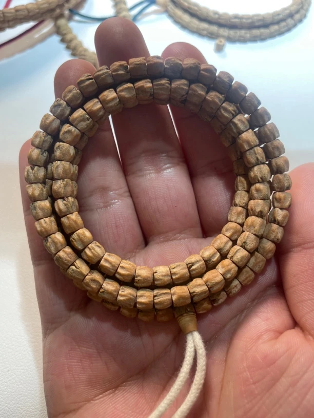西藏热振百香籽手串108颗柏香籽