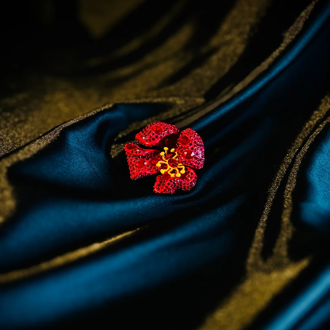 铜合金珐琅戒指 【伊琳饰品】红色花花戒指时尚轻奢重工经典满钻