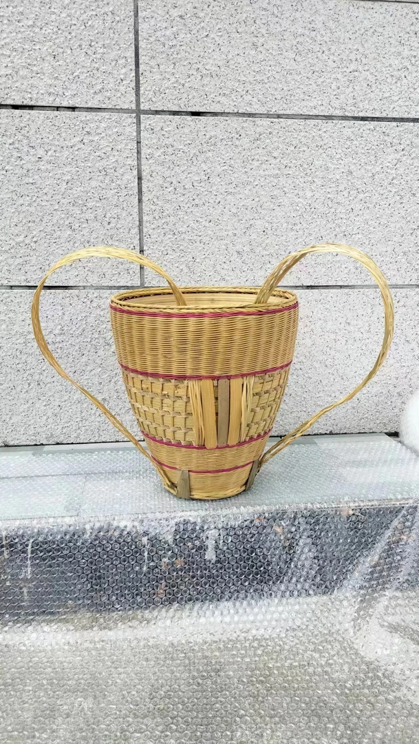 纯手工制作竹编普通款背篓（口面直径28公分高32公分）