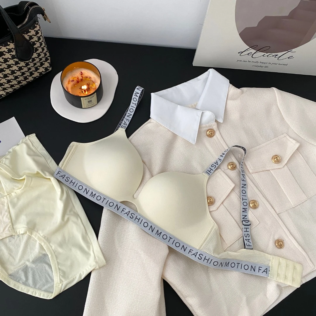 薄款内衣女舒适无钢圈小胸聚拢收副乳防下垂无痕文胸罩无痕背心