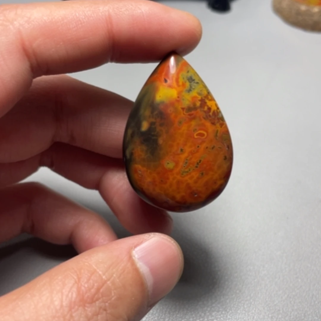 【闪购商品】玛瑙/玉髓吊坠(不含链)未镶嵌汶*