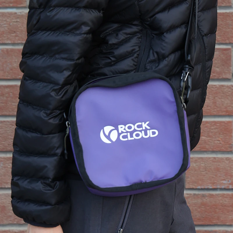 岩云时尚潮流通用百搭户外新款徒步男女情侣斜跨肩包挎包