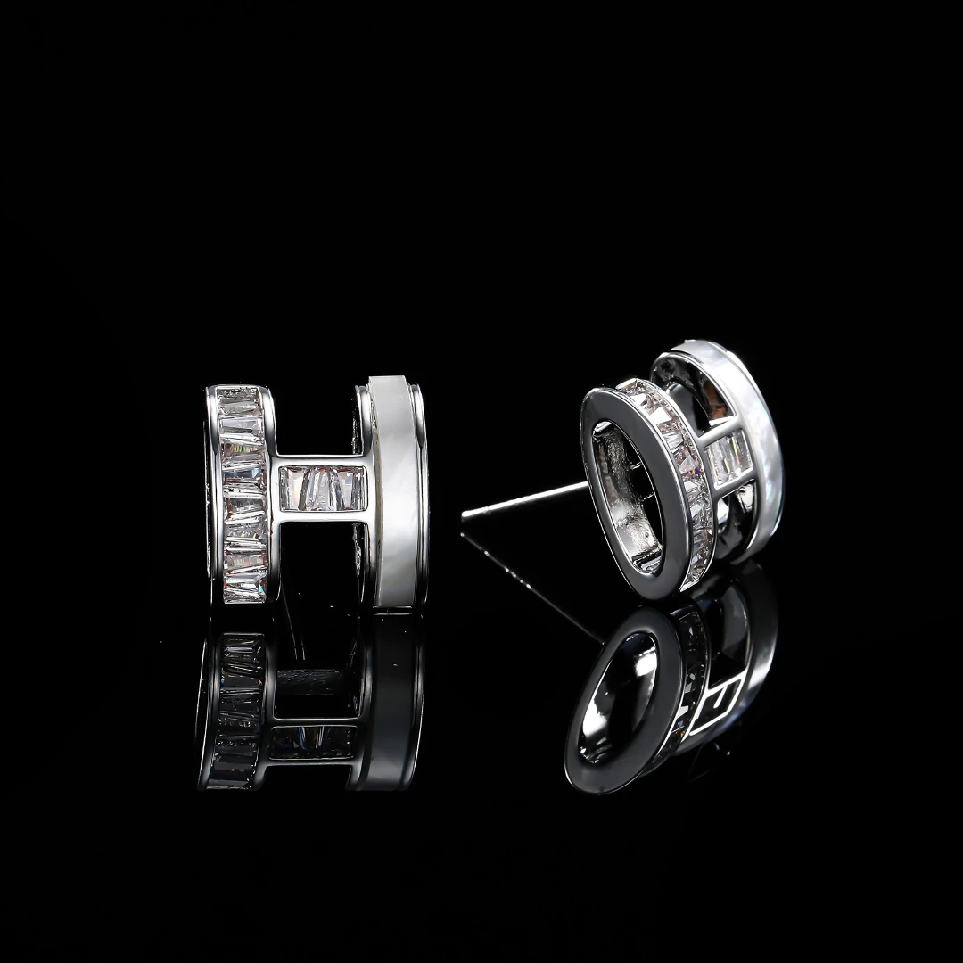 铜合金耳饰 木木（CJ3497）气质满镶H字母精致耳钉耳饰