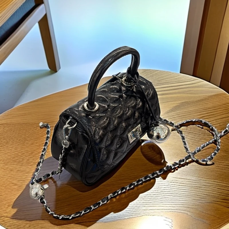 小香风小包单肩轻奢高级小众品牌新款百搭单肩斜挎