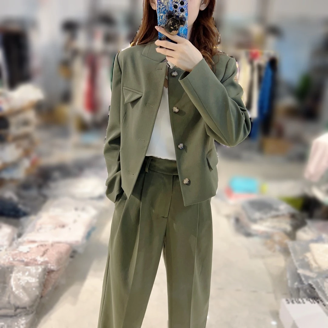 复古绿帅气休闲套装