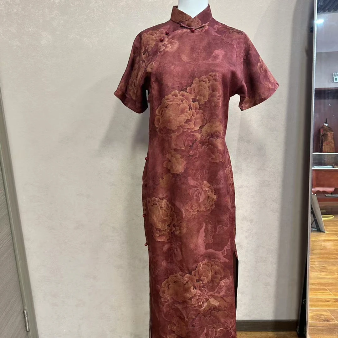 QP-7099香云纱红底气质气旗袍