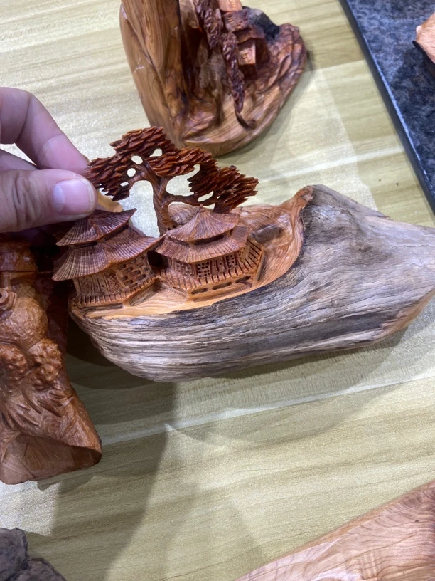 崖柏工艺品雕刻件