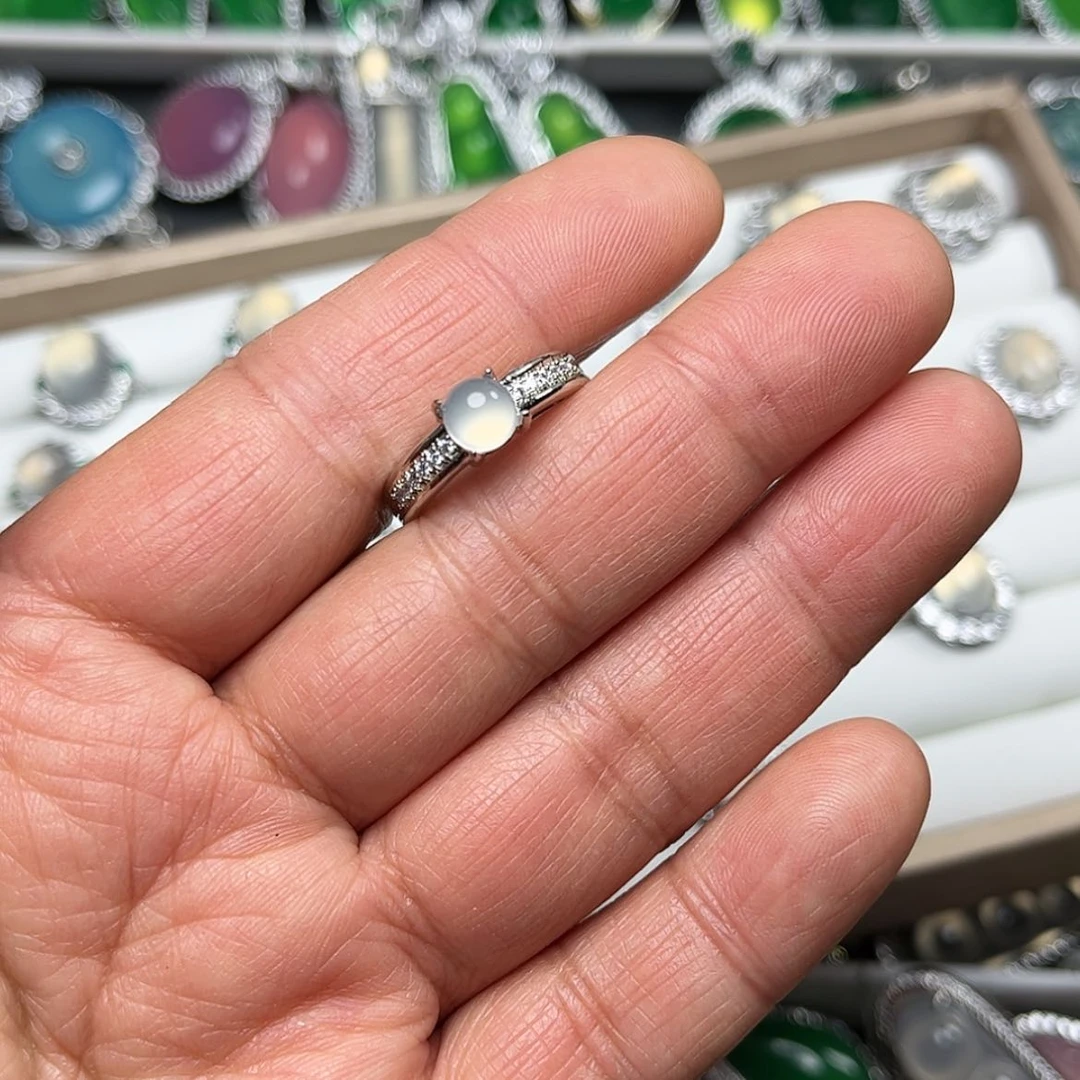 【闪购商品】玛瑙/玉髓戒指未镶嵌