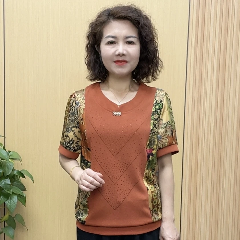 2024夏季时尚新款洋气减龄宽松薄款气质显瘦遮肚百搭短袖妈妈装