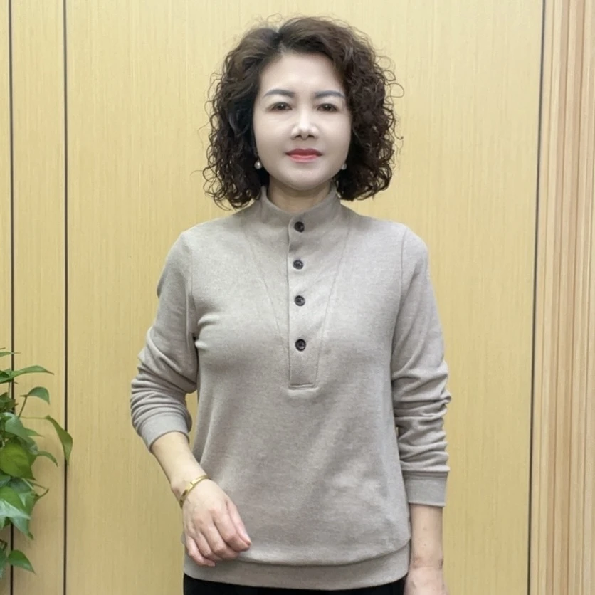 2024秋冬时尚妈妈装宽松气质长袖百搭显瘦高品质女士洋气打底衫