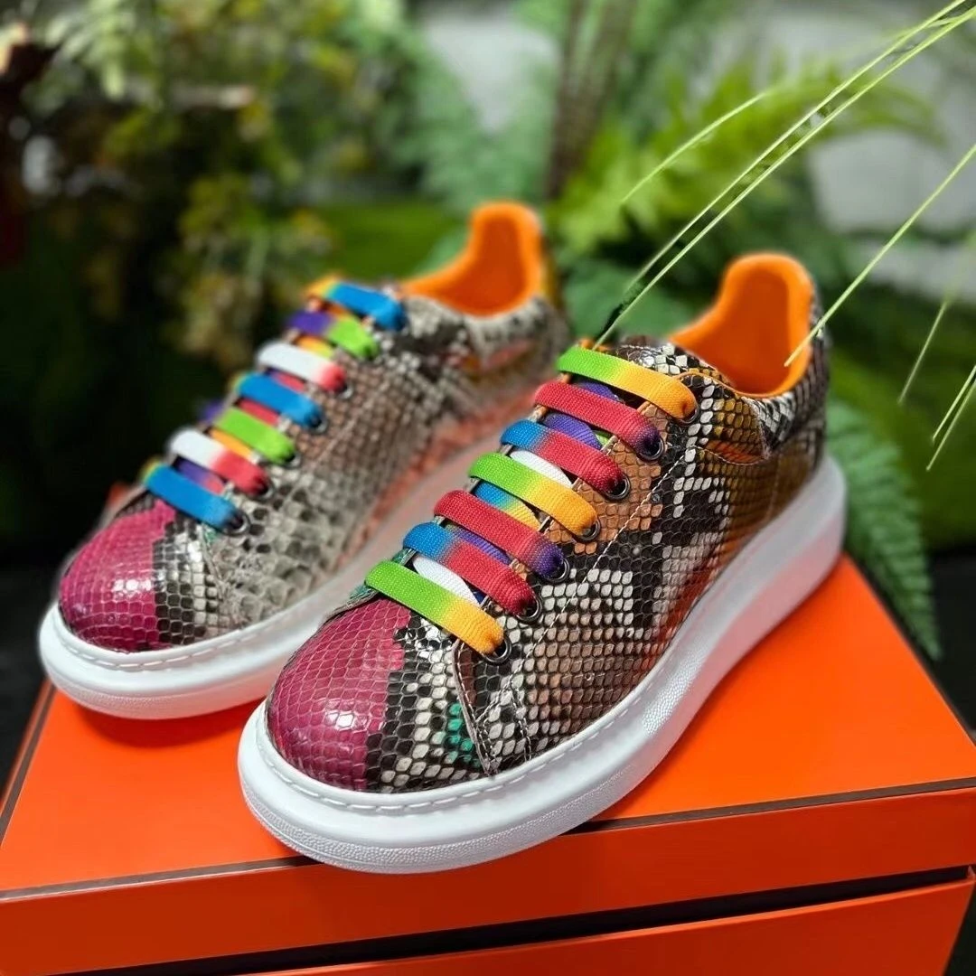 进口蟒蛇皮时尚百搭麦昆鞋，男女同款情侣鞋，厂家店夏季透气豆豆鞋