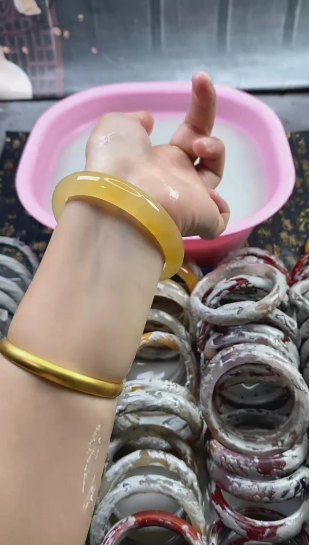 【闪购商品】石英质玉手镯未镶嵌21 6162