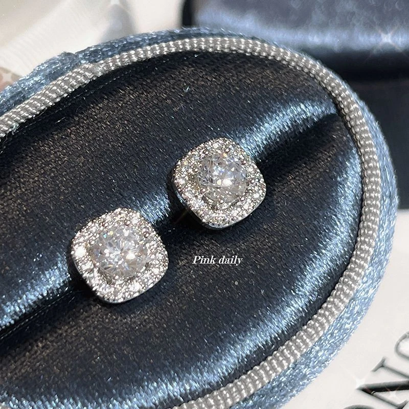 合金耳饰 爆闪耳蜗钉耳钉ins小众设计感免摘耳骨钉饰品女