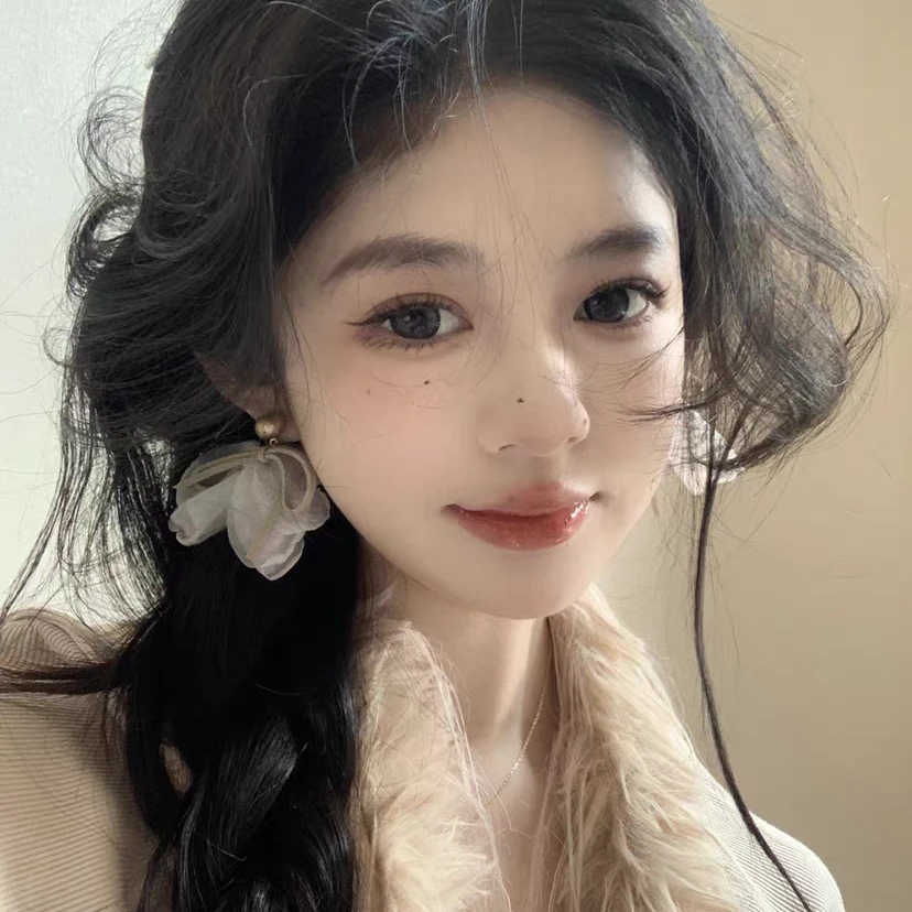 超仙白色网纱花朵耳钉小清新气质耳饰度假风无耳洞耳夹