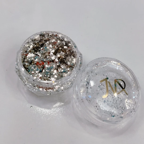 碎银子色薄片嘎嘎亮超薄爆闪（一盒约0.8g差不多满罐）超亮