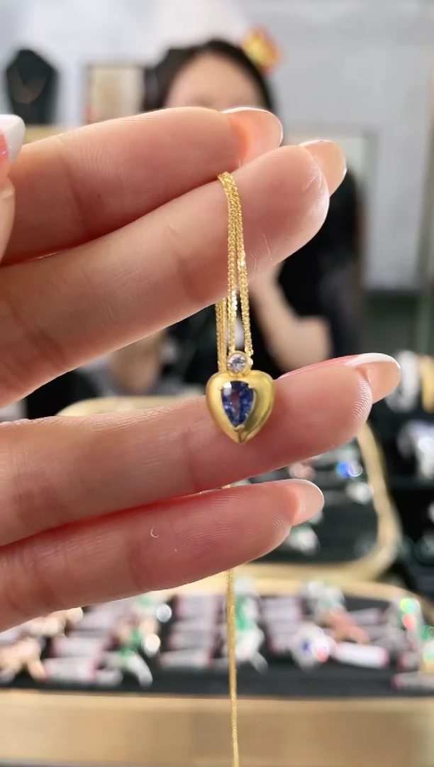 蓝宝石项链18K金镶嵌1