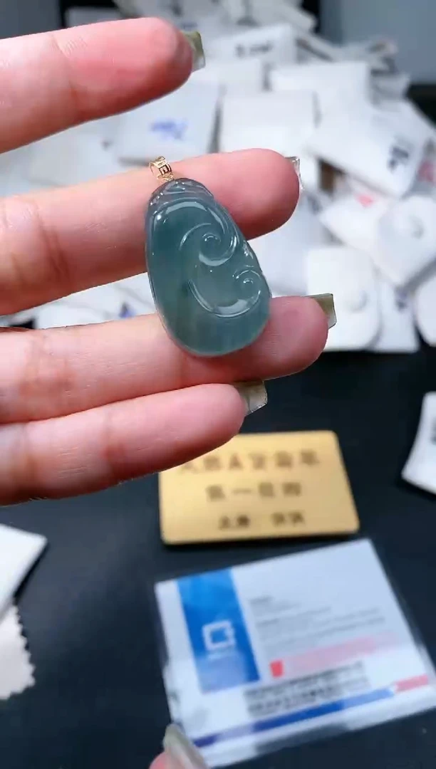【闪购商品】翡翠颈饰18K金镶嵌1