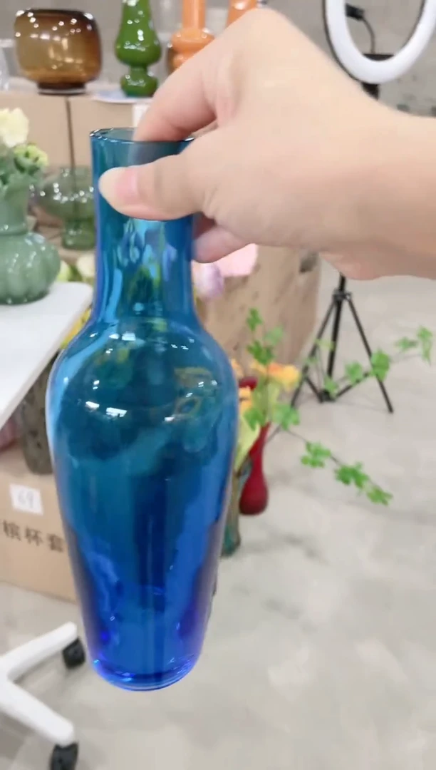 【闪购商品】蓝色花瓶