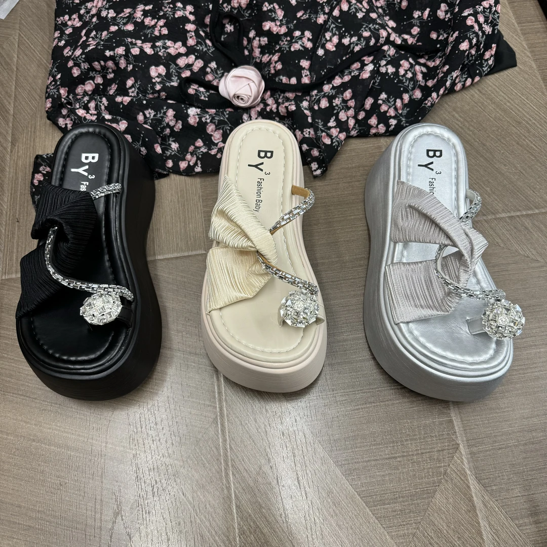 小个松糕厚底水钻套趾拖鞋女2024夏季新款外穿高级感绝美轻便凉拖