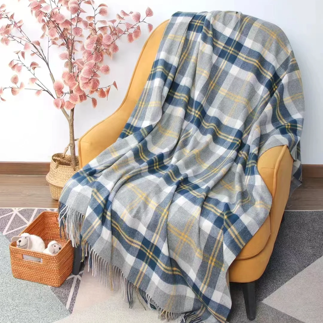 羊毛格型毯子保暖多用途天然纤维