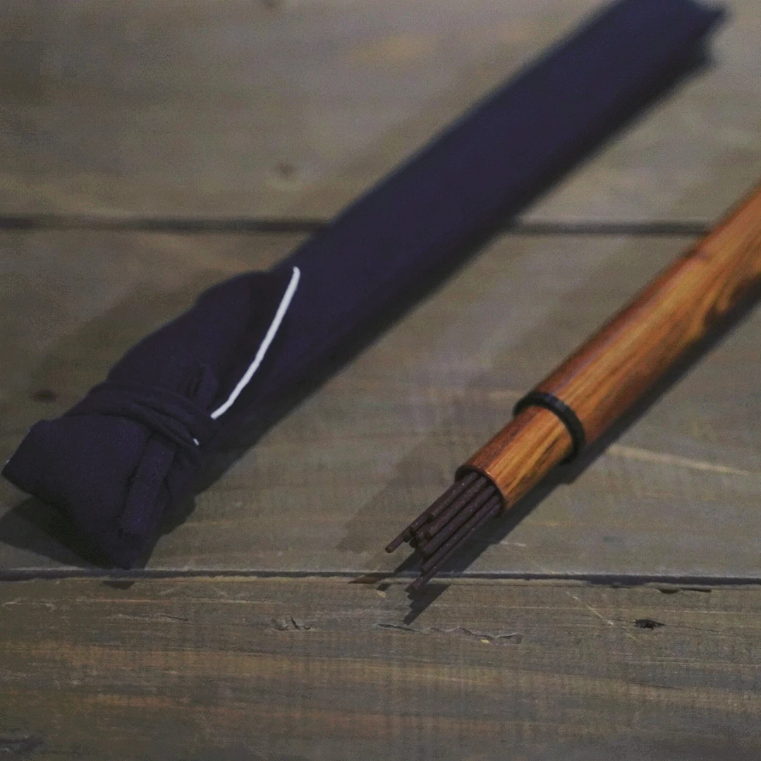 蕴宝斋纯降真手作线香（木桶装）