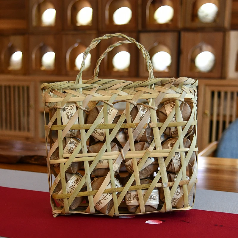 普洱茶帕沙犀牛塘古树熟茶玲珑饼整筐2018年春茶