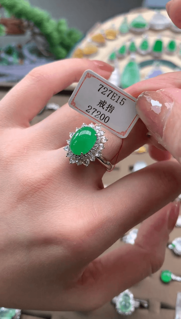 【闪购商品】翡翠戒指18K金镶嵌727E15