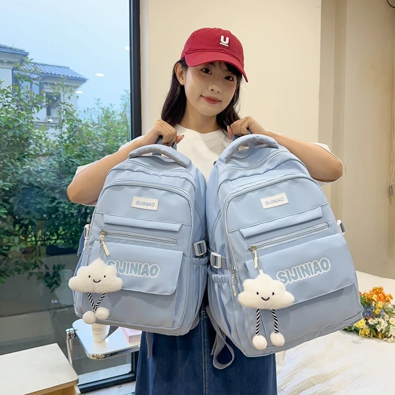 书包高颜值女生专用轻便初中生百搭韩版女孩高中生大容量双肩包女