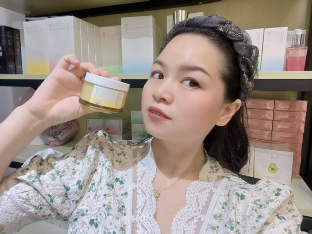 梓皙栖花里洋甘菊舒缓爆水霜