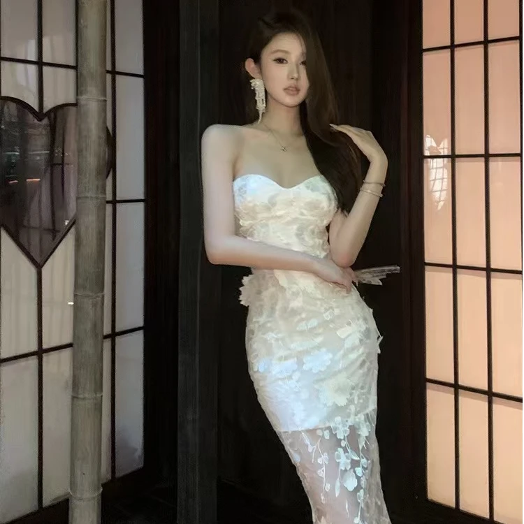辣妹抹胸立体花瓣网纱修身显瘦连衣裙中长款