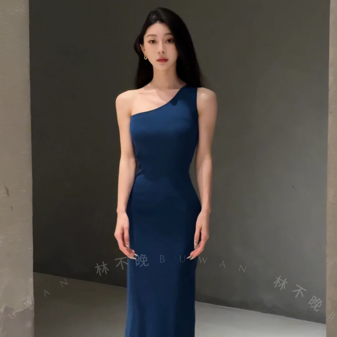 【YIMU】御姐风法式气质名媛性感斜肩高级感修身包臀针织连衣裙夏季