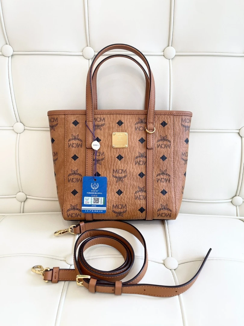 99新 MCM 116704 mcm干邑色菜篮子手提包