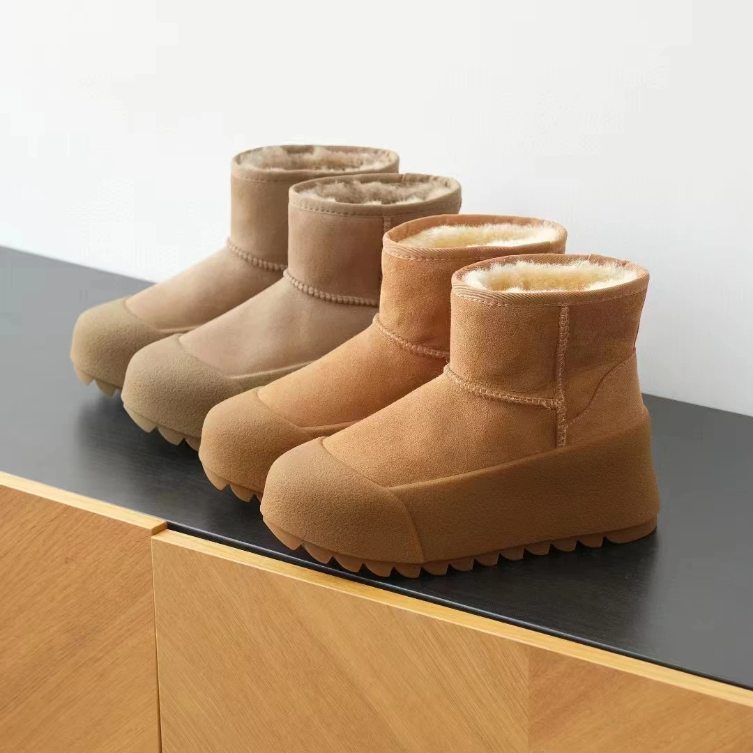 新款 厚底轻制橡胶进口羊皮毛一体雪地靴女