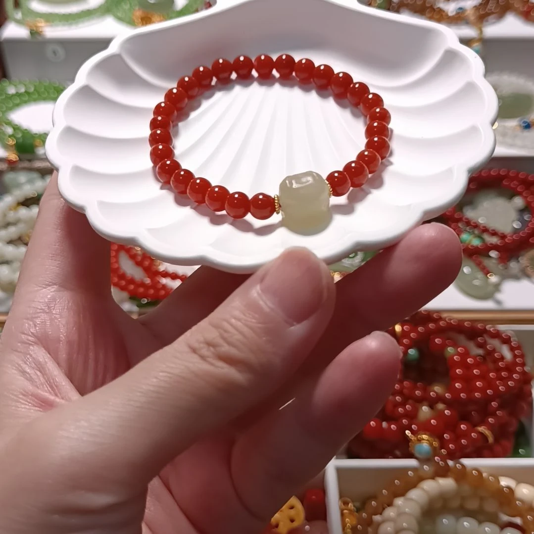 南红玛瑙手链未镶嵌