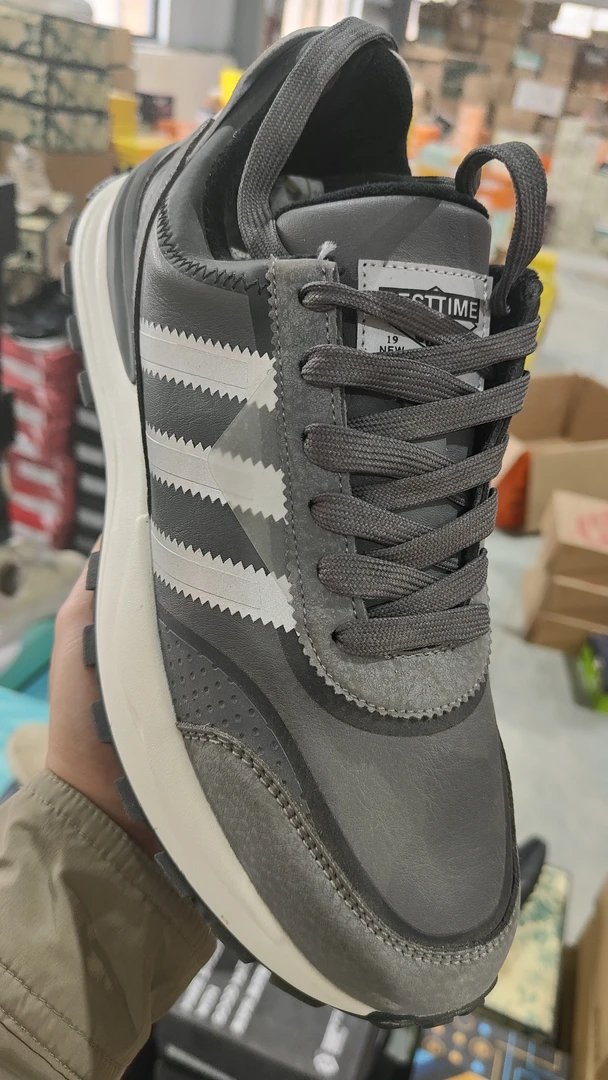 （贝奇仓）编码A686-A786撤柜断码休闲运动鞋