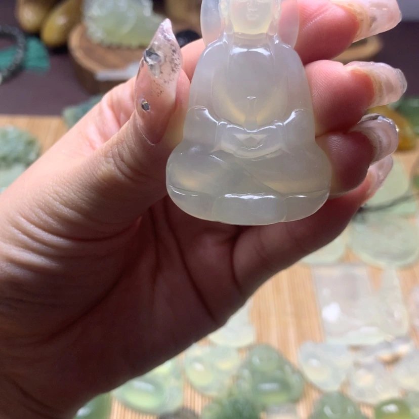 【闪购商品】蛇纹石玉颈饰合金网**选