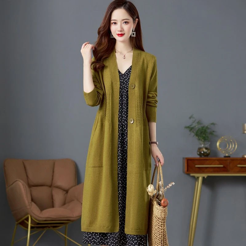 秋冬中长款过膝毛衣开衫女2025新款高档宽松针织外套毛衣外搭披肩