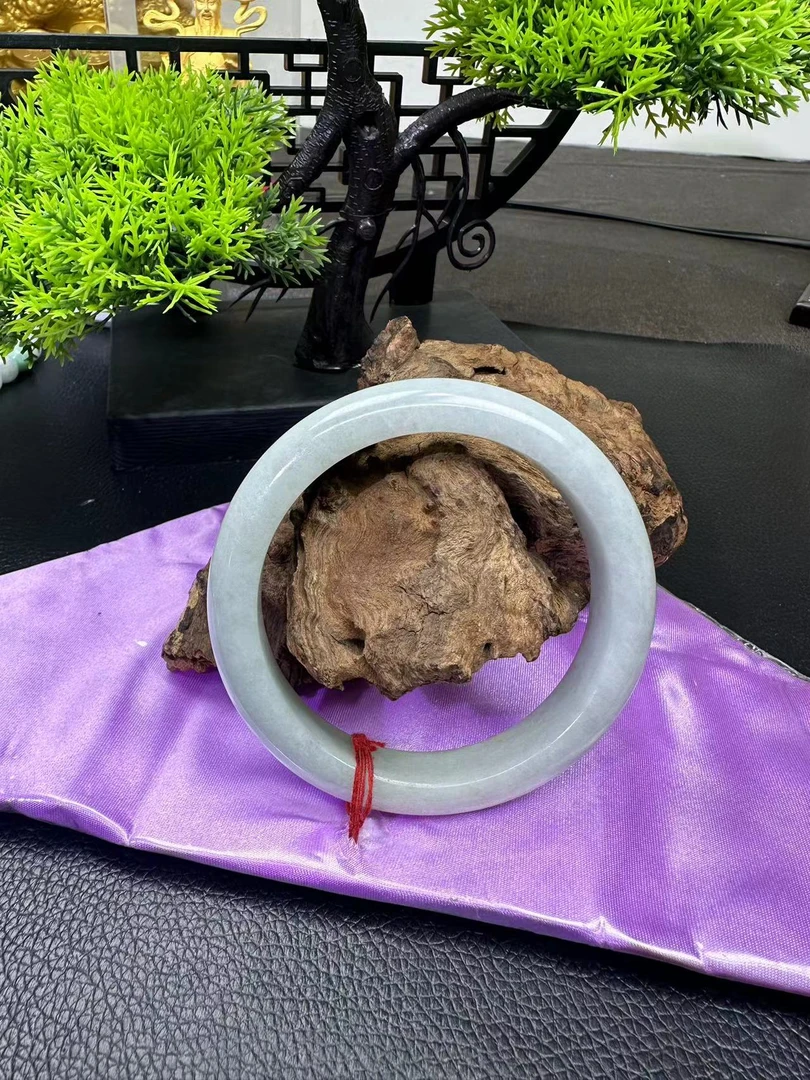 天然缅甸翡翠A货手镯7.9