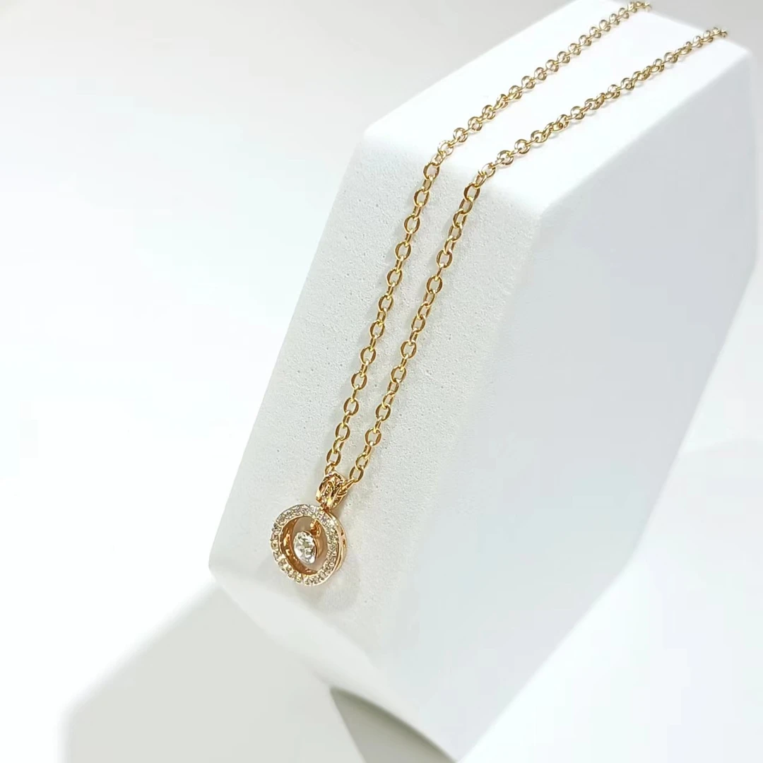 钛钢项链  轻奢时尚气质百搭简约灵动微钻圆形锁骨链吊坠