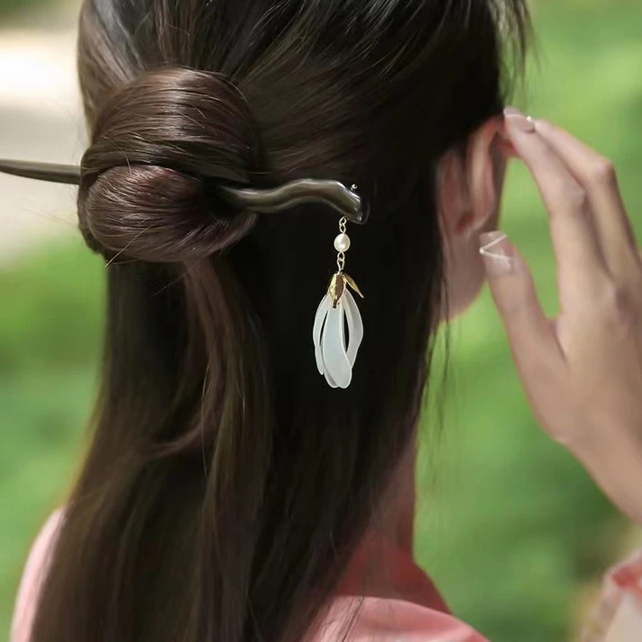 非金属木质发饰 郁金香流苏步摇木质发簪气质手工日常简约盘发簪