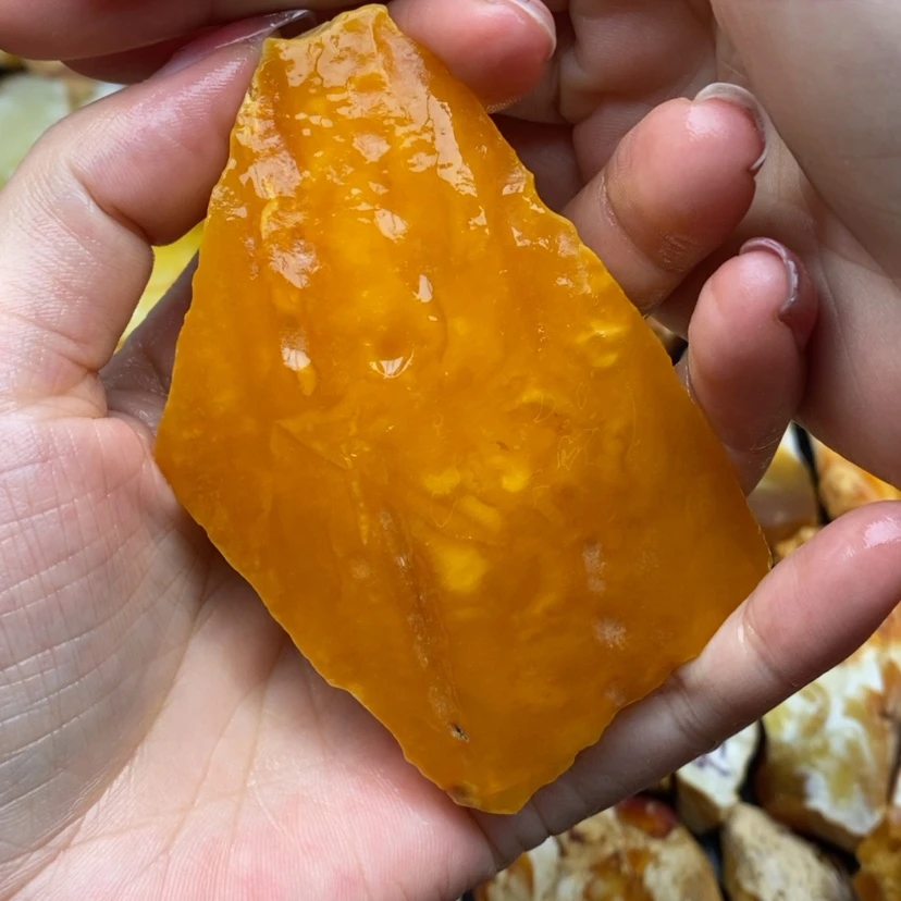 【闪购商品】定制琥珀未镶嵌小*