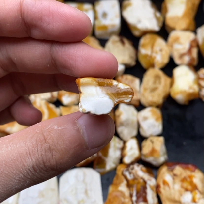 【闪购商品】定制琥珀未镶嵌一**會