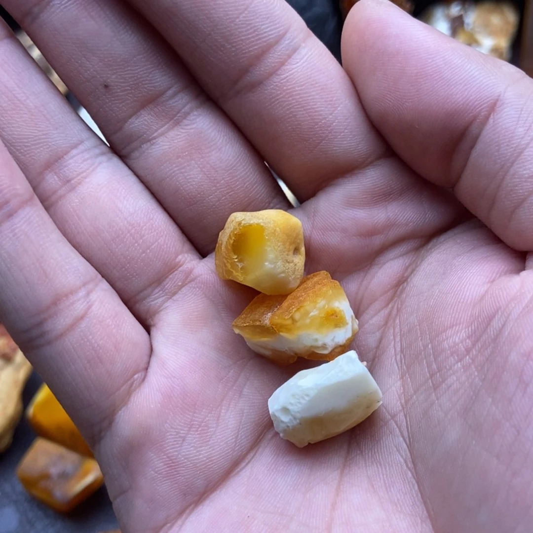 定制琥珀未镶嵌派***大定制