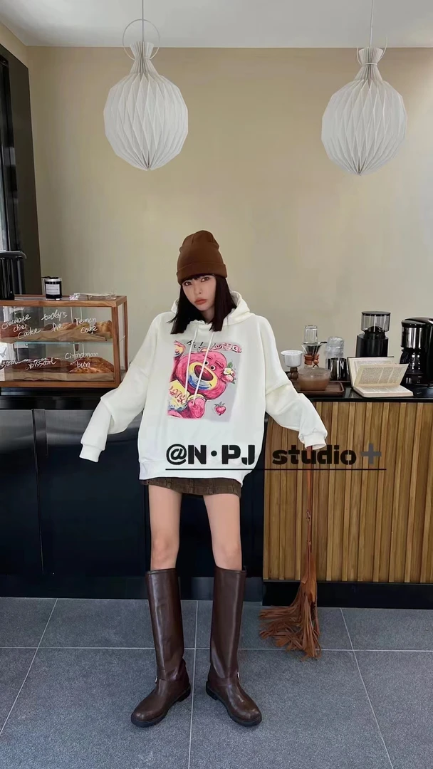 玥玥家~草莓熊一体绒时尚连帽宽松休闲中大女童卫衣（备注编号）