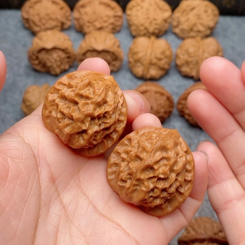 【闪购商品】文玩核桃把件s**?龙麟35